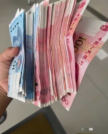 花呗与现金：组合支付新选择
